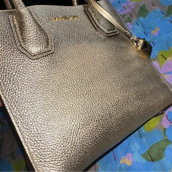 ⛅️[ Michael Kors ] Mercer Leather Crossbody Metallic Gold Bag - Picture 13 of 17